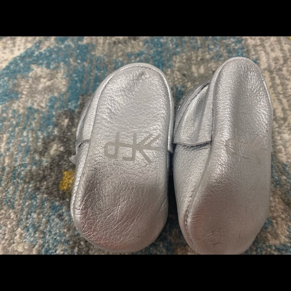 Freshly Picked Chrome Ballet Flat Bow Mocc. - Picture 2 of 3